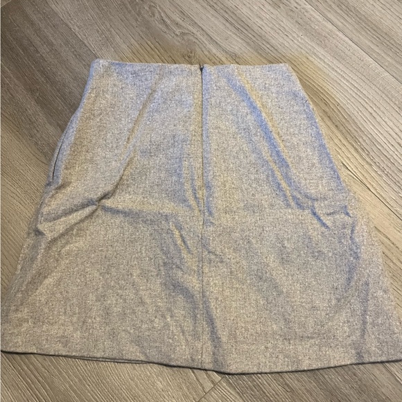 Grey wilfred wool mini skirt - Picture 3 of 4